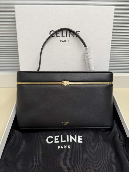 Picture of Celine Handbags _SKUfw238761616fw